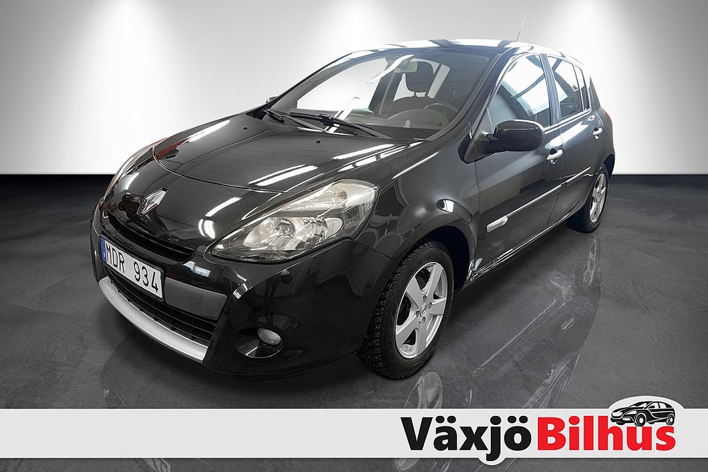 Renault Clio  Halvkombi 1.2 , 75 HK , NY KAMREM 10.000 MIL 