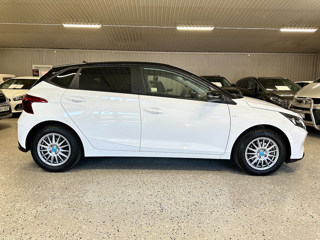 Hyundai i20 1.0 T-GDI DCT Essential Euro 6 ''Nyskick'' Låga mil!