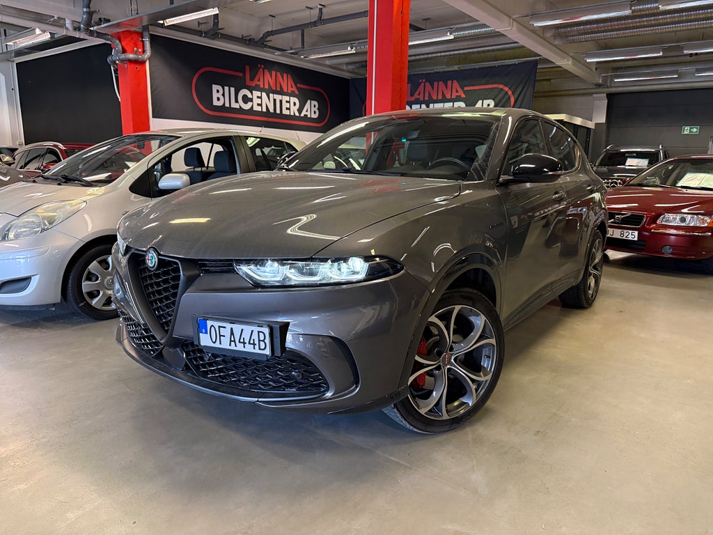 Alfa Romeo Tonale Plug-in-Hybrid Veloce MOMS Pano Skinn Navi Carplay SoV