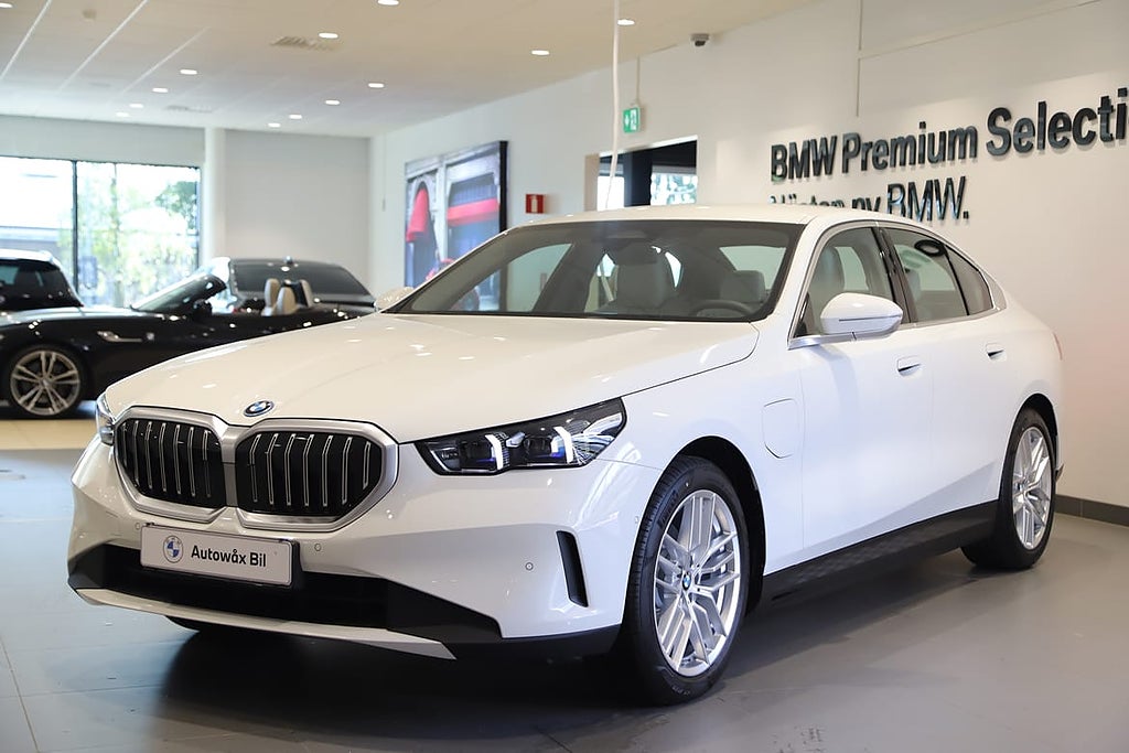 BMW 530e xDrive Sportstolar / Adaptiva LED / HK