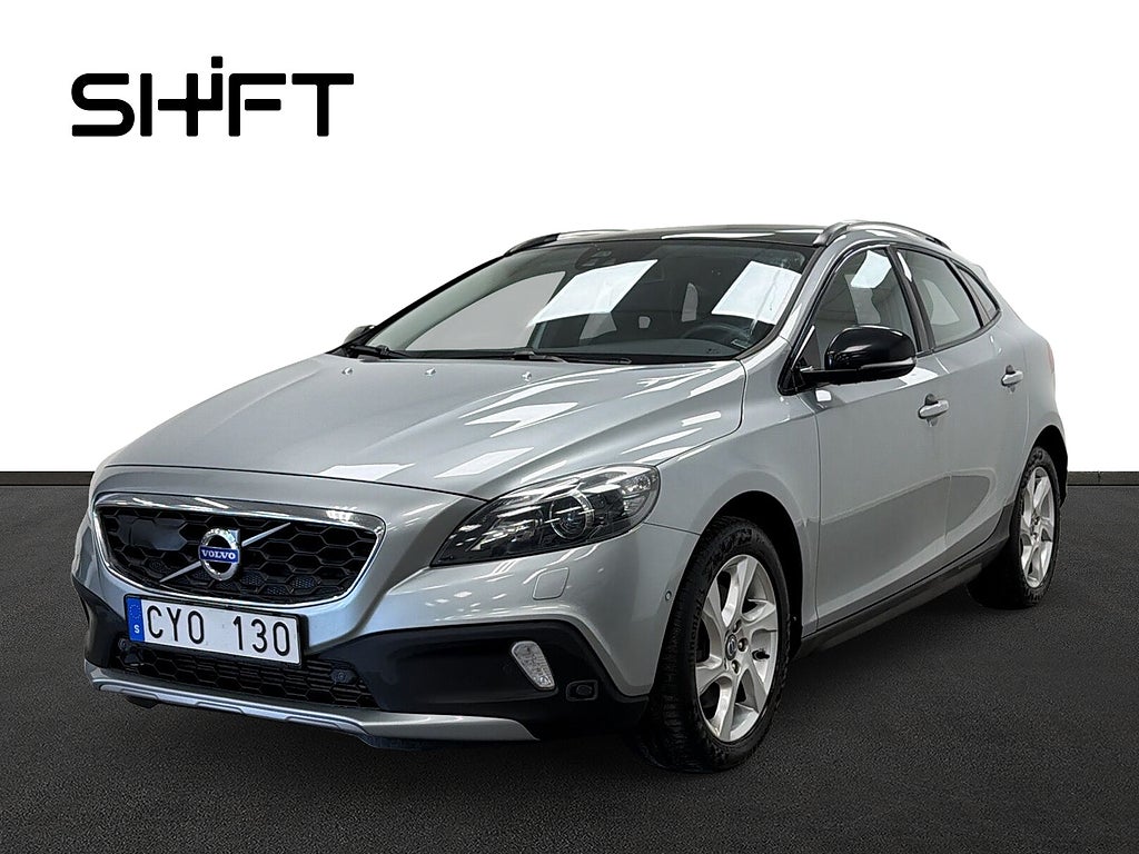 Volvo V40 Cross Country T4 AWD Geartronic Summum Drag Glastak Navi Motorvärmare