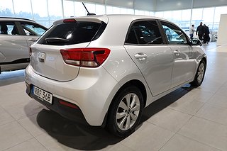 Halvkombi Kia Rio 5 av 21