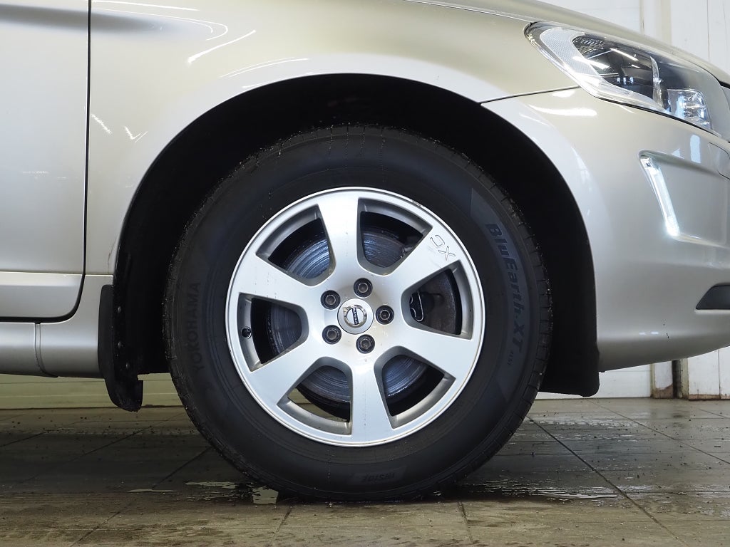 Volvo XC60 D4 Geartronic 190hk Classic Momentum Navi D-Värm M-Värm