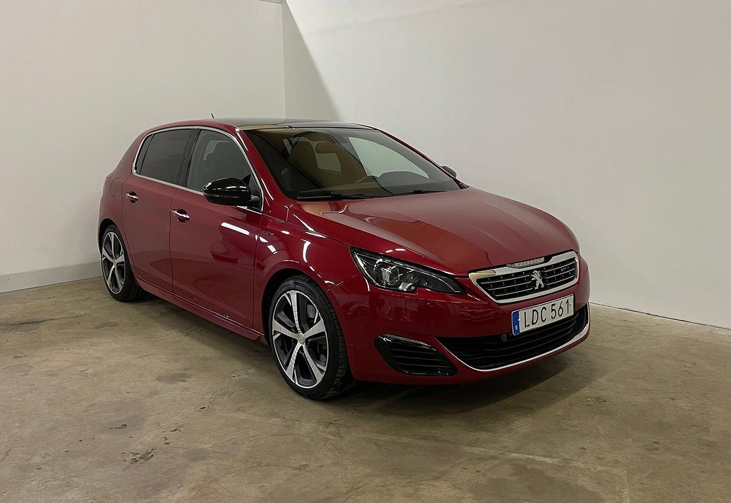 Peugeot 308 2.0 BlueHDi EAT GT Navi/B-sensor/Panorama 180Hk