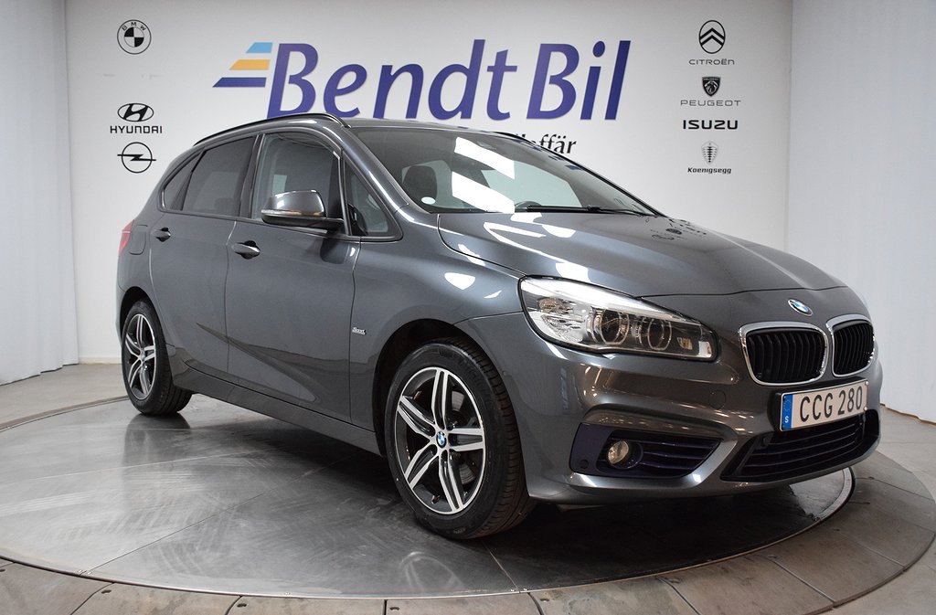 BMW 218 i Active Tourer 136hk/ Model Sport / Rattvärme/HiFi