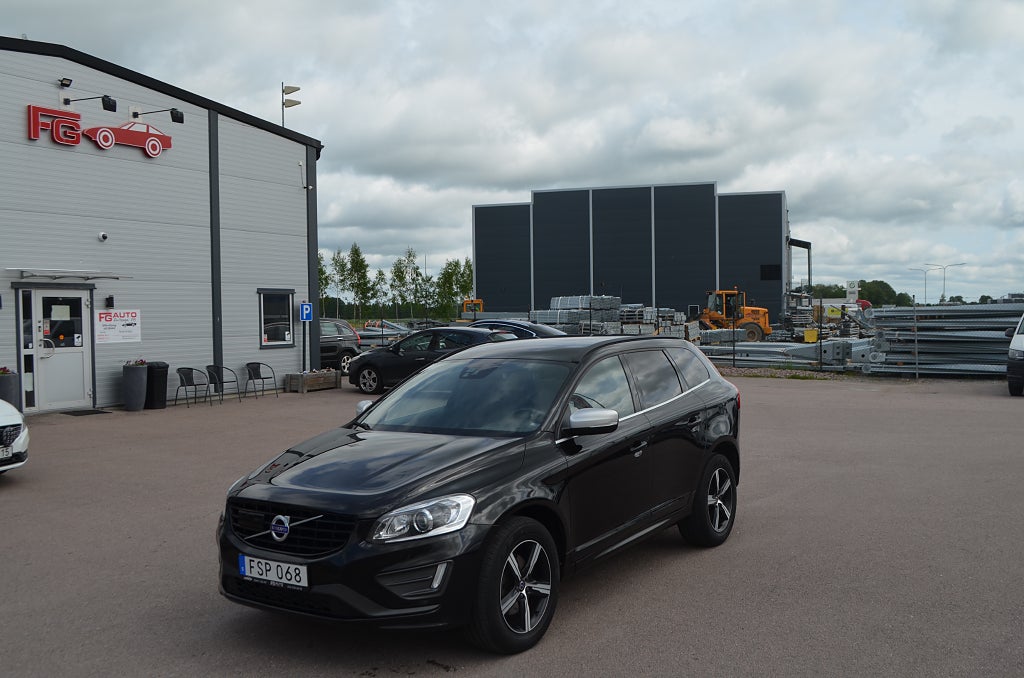 Volvo XC60 D4 AWD Classic R-Design 190 hk Drag En Ägare Euro 6