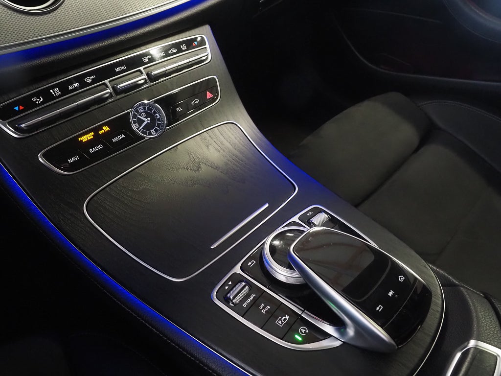 Mercedes-Benz E 220 d 9G-Tronic AMG | Burmester | Pano | 360 2018