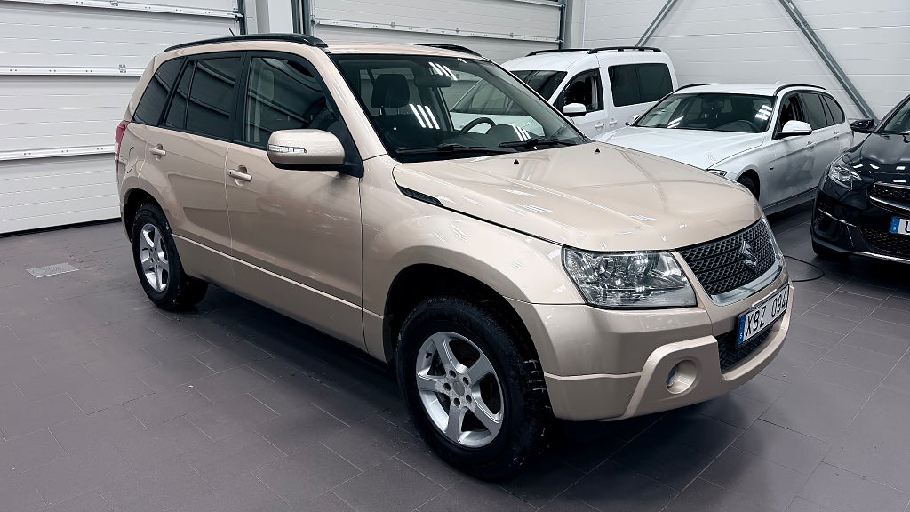 Suzuki Grand Vitara 2.4 4WD 169hk 5-Dörrars Drag Bra skick