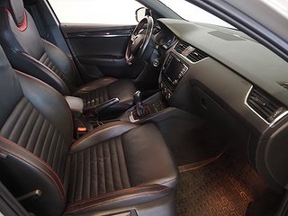 Kombi Skoda Octavia 10 av 24