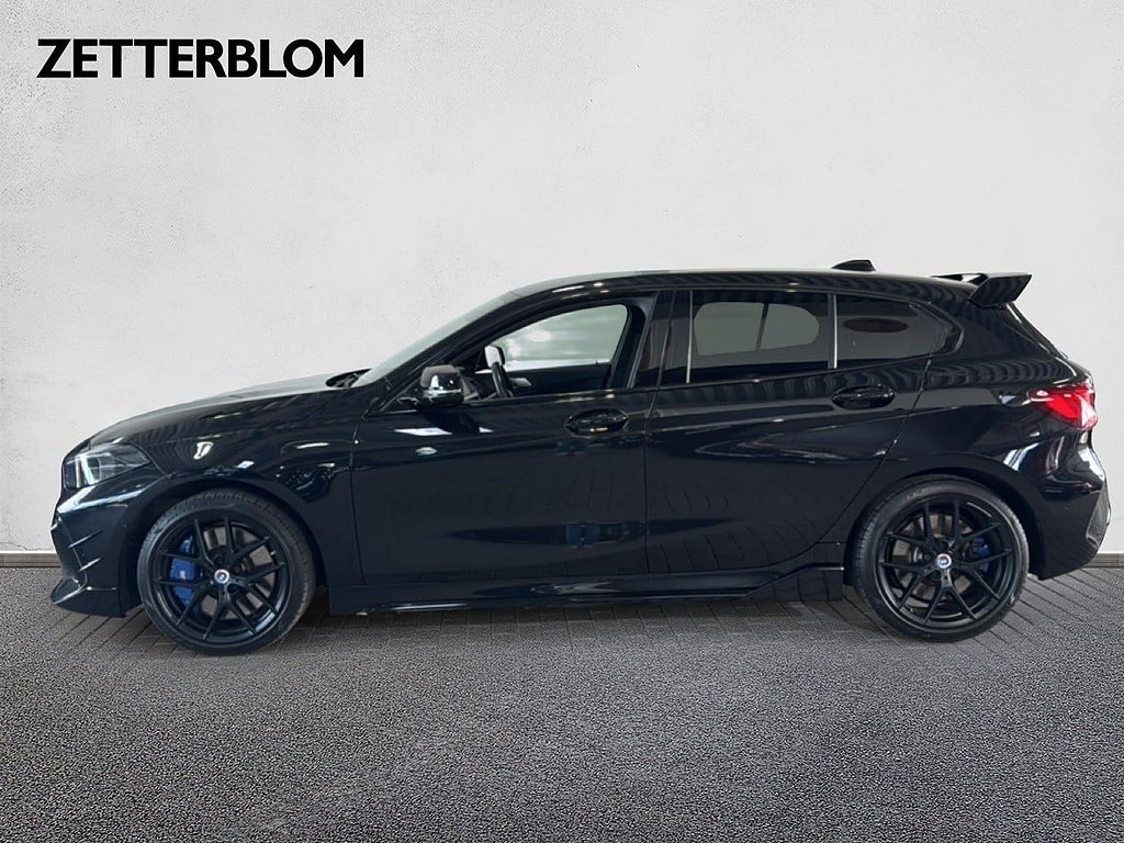 Halvkombi BMW M135i 2 av 23