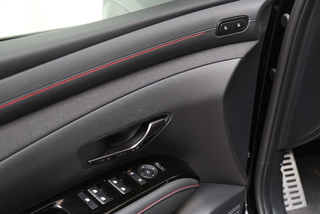 Hyundai Tucson Plug-in hybrid AWD N-Line Vent. stolar Kamera Navi 2025