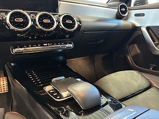 Mercedes-Benz CLA 200 Shooting Brake AMG Sport Cockpit Kamera