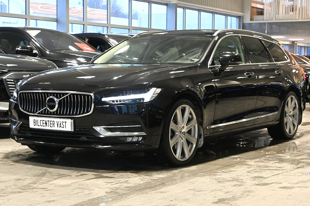 Volvo V90 D4 AWD Inscription Aktiv Chassi Pano Drag 