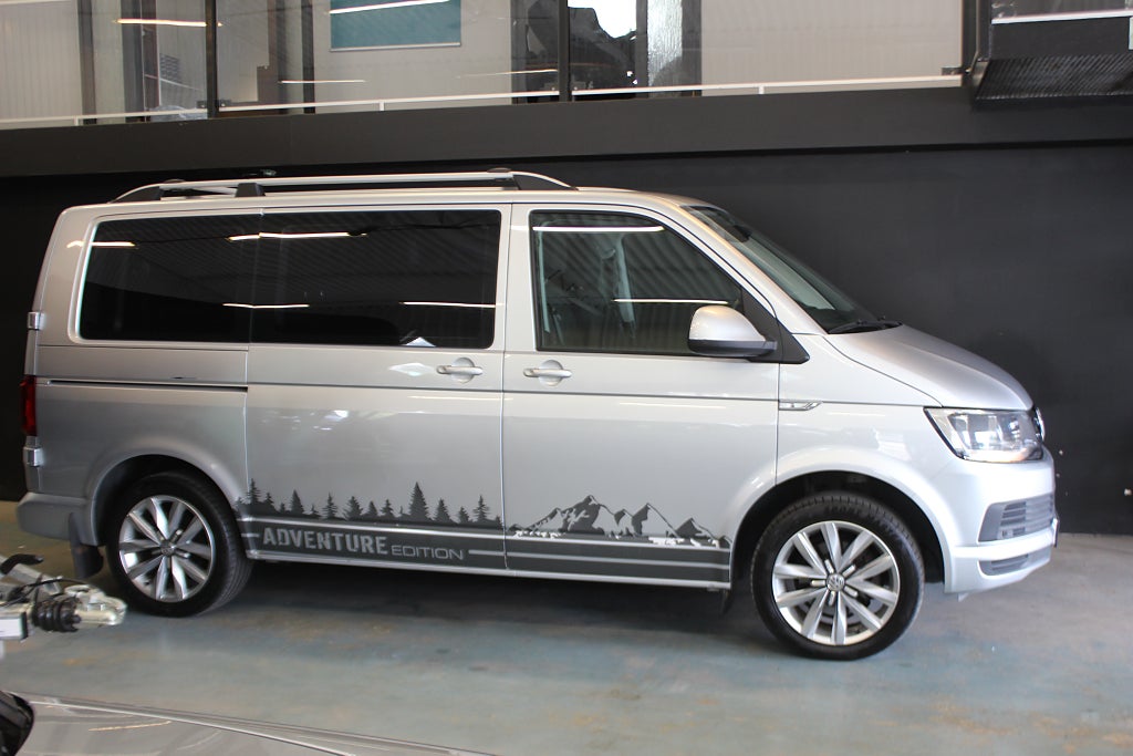 Volkswagen Caravelle 2016 - miniatyr 2