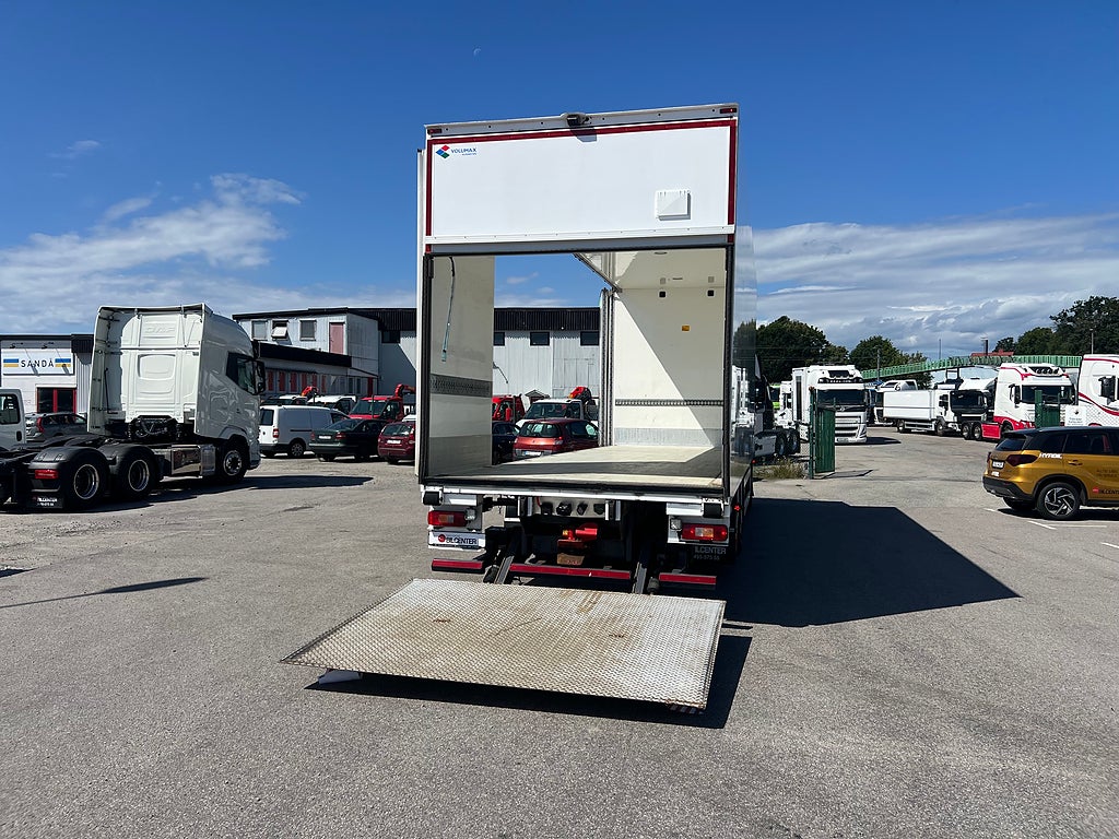 Volvo FM 410 6x2 Skåpbil, Öppningsbarsida, Bussbygg, Värmare