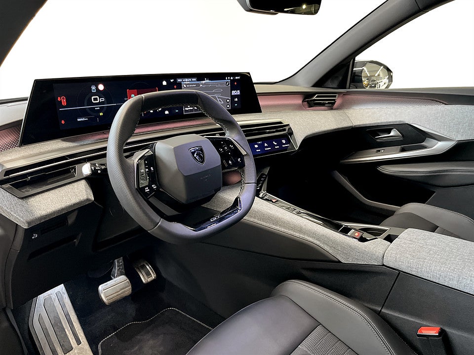 Bild på Peugeot 5008 GT Hybrid 145hk Aut 7-SITS B-KAMERA NAVI