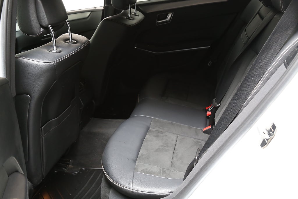 Mercedes-Benz E 220 T BlueTEC 9G-Tronic AMG Sport Avantgarde Drag