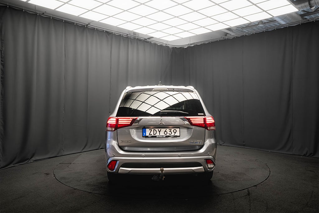 Mitsubishi Outlander PHEV AWD BUSINESS LÄDER DRAG 360° ELSTOL