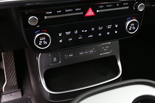 SUV Hyundai IONIQ 24 av 33
