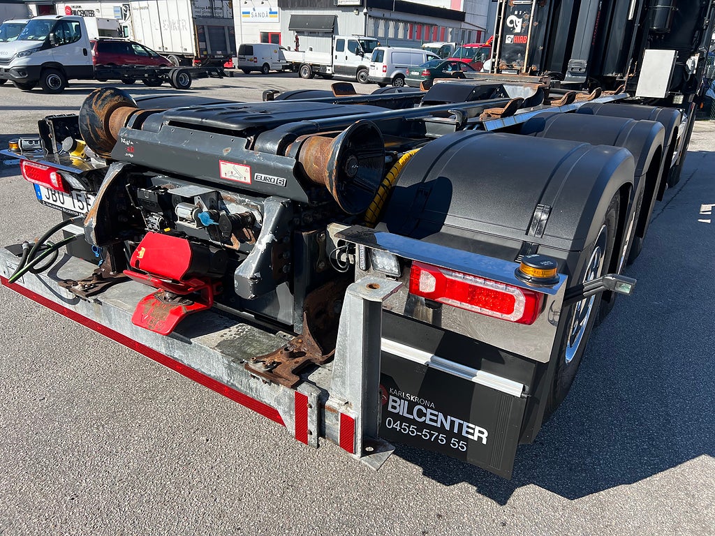 Mercedes-Benz Arocs 3251 Tridem Lastväxlare, Fullt Plogutrustad