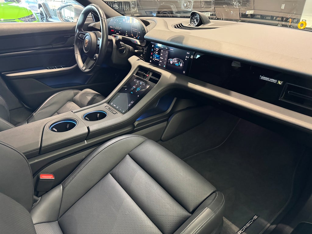 Porsche Taycan 4 Cross Turismo Direct Drive - bild 8