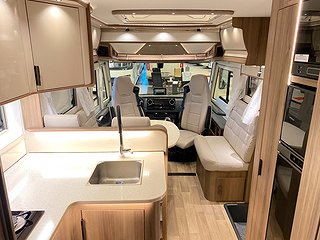 Husbil-integrerad Kabe TMI 860 Imperial LGB 36 av 52