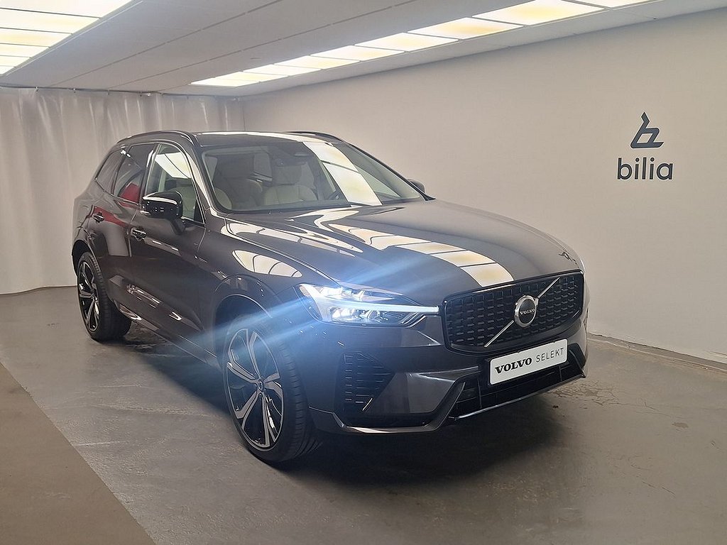 Volvo XC60 Recharge T6 Plus Dark Edition. / HarmanKardon PremiumSound/ 21\"