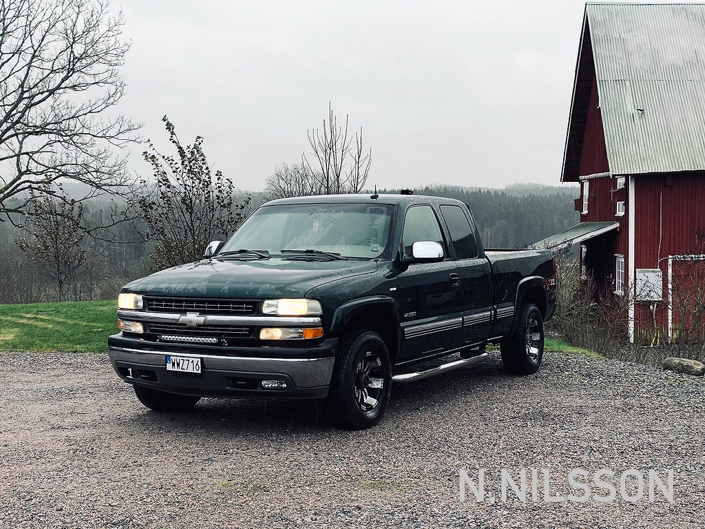 Chevrolet Silverado 1500 Extended Cab 5.3 4wd Nybess A-traktor