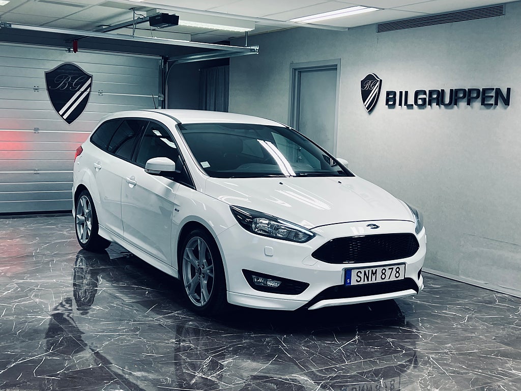 Ford Focus Kombi 1.0 EcoBoost ST-Line|Drag|Värmare|Nyservad|Nybes|