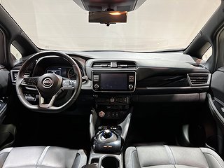 Halvkombi Nissan Leaf 14 av 27