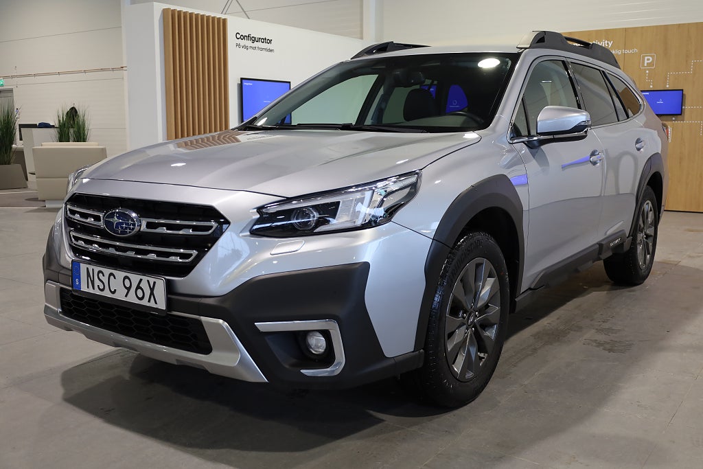 Subaru Outback 2,5 169hk XFuel Limited AWD Aut Navi Kamera Läder Drag 2023