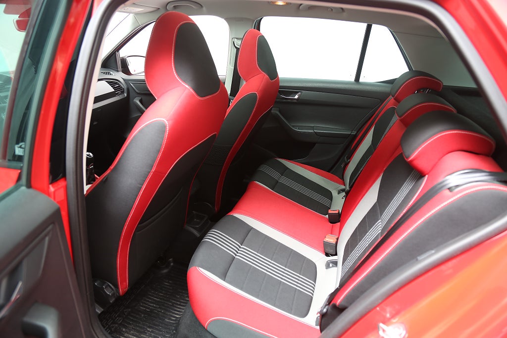 Skoda Fabia 1,2 TSI 90hk Monte Carlo Edition Panorama P-Sensorer 2016
