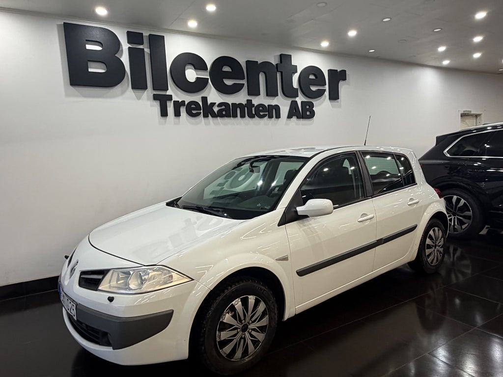 Renault Mégane 5-dörrar 1.6 eco2 Euro 4 Nybesikigad KamremBytt