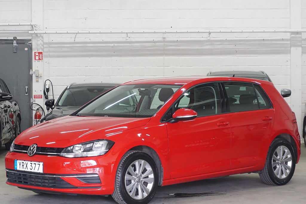 Volkswagen Golf 5-dörrar 1.0 TSI OPF Nyservad Vinterhjul Euro 6