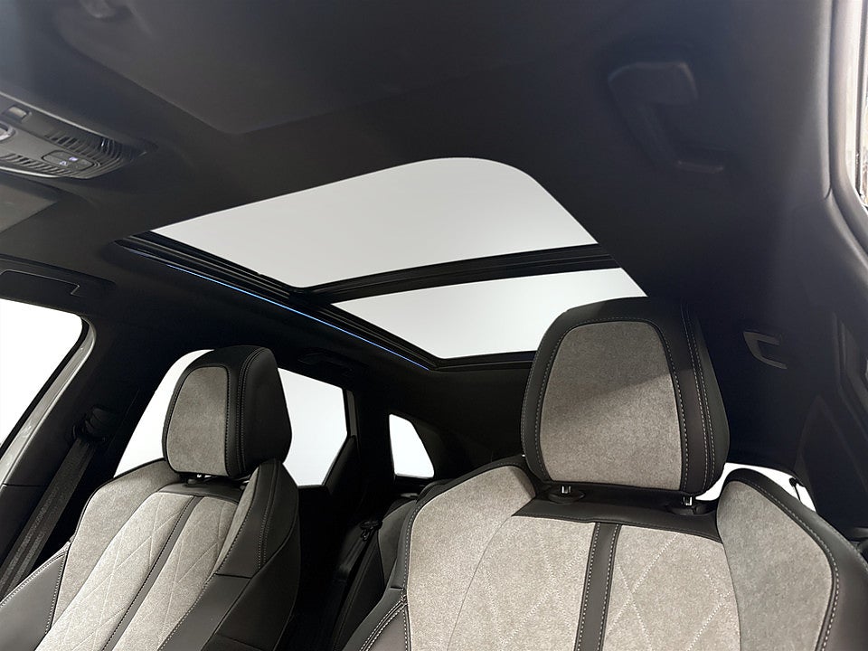 Bild på Peugeot 3008 GT PHEV 300hk Aut AWD 360° PANO ELSTOL MED MINNE 
