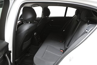 Halvkombi BMW 120 22 av 23