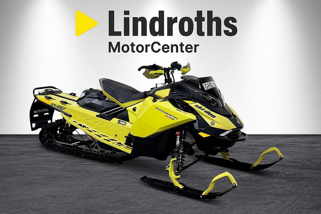Ski-Doo Backcountry X-RS 850 E-TEC Turbo R 146" -25 Demo 