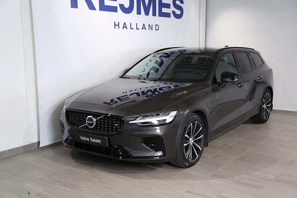Volvo V60 T6 Plus Dark Edition | Dragkrok | Tonade Rutor |