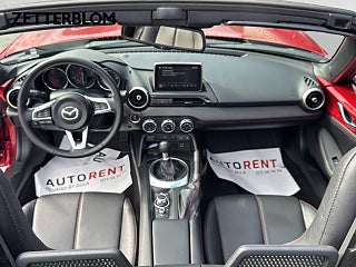SUV Mazda MX-5 10 av 13