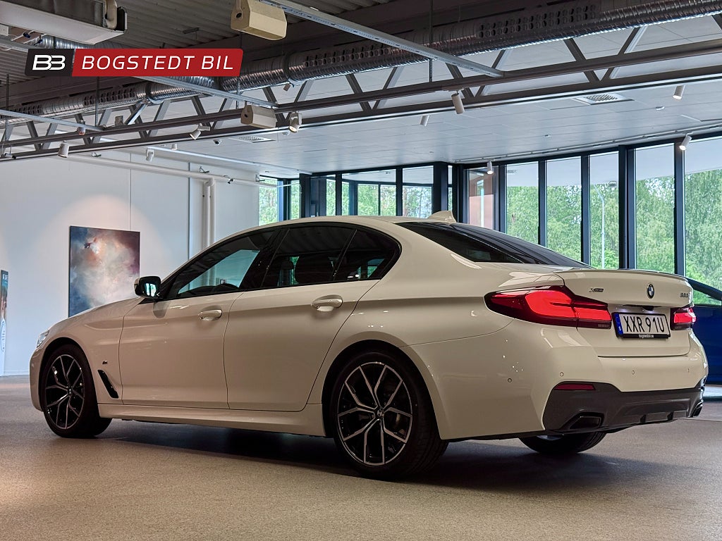 BMW 520d xDrive Sedan M Sport | Drag | H/K | Taklucka| Keyless