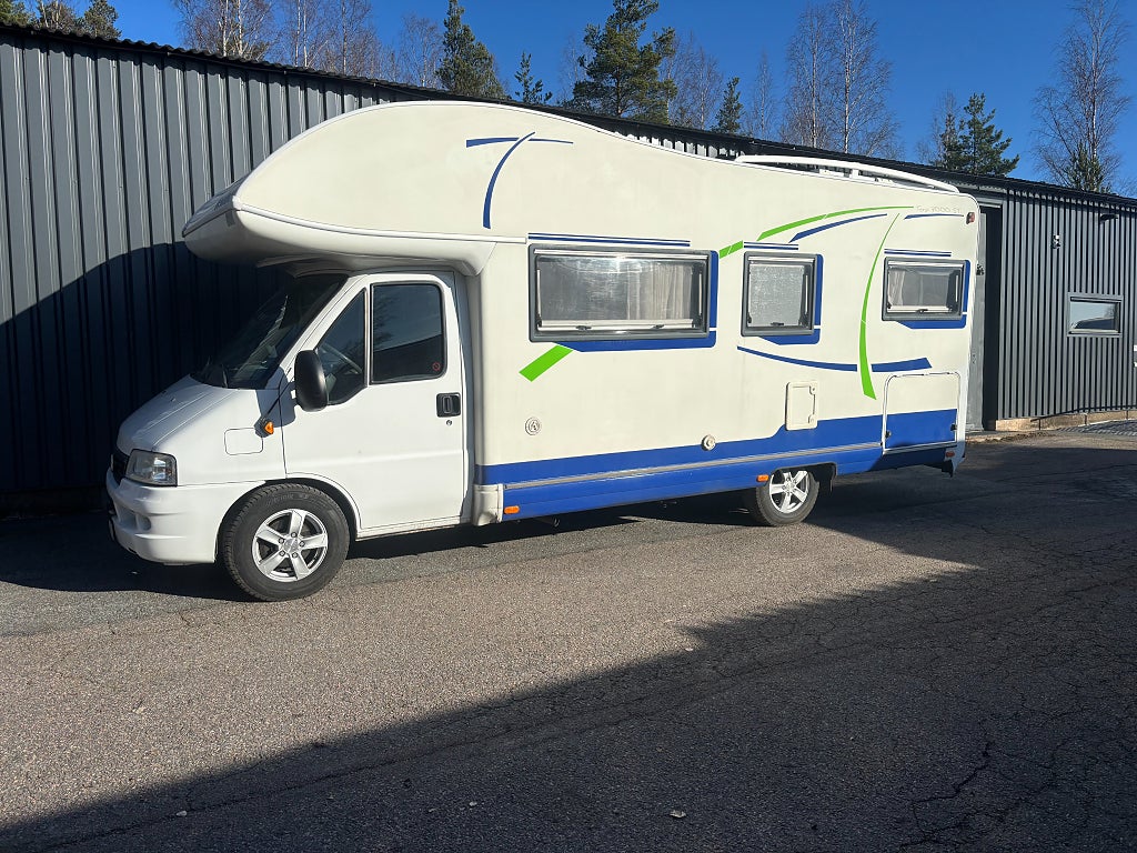 Benimar Top 7000 ST ALDE / 6 bäddar /B-körkort /Solcell