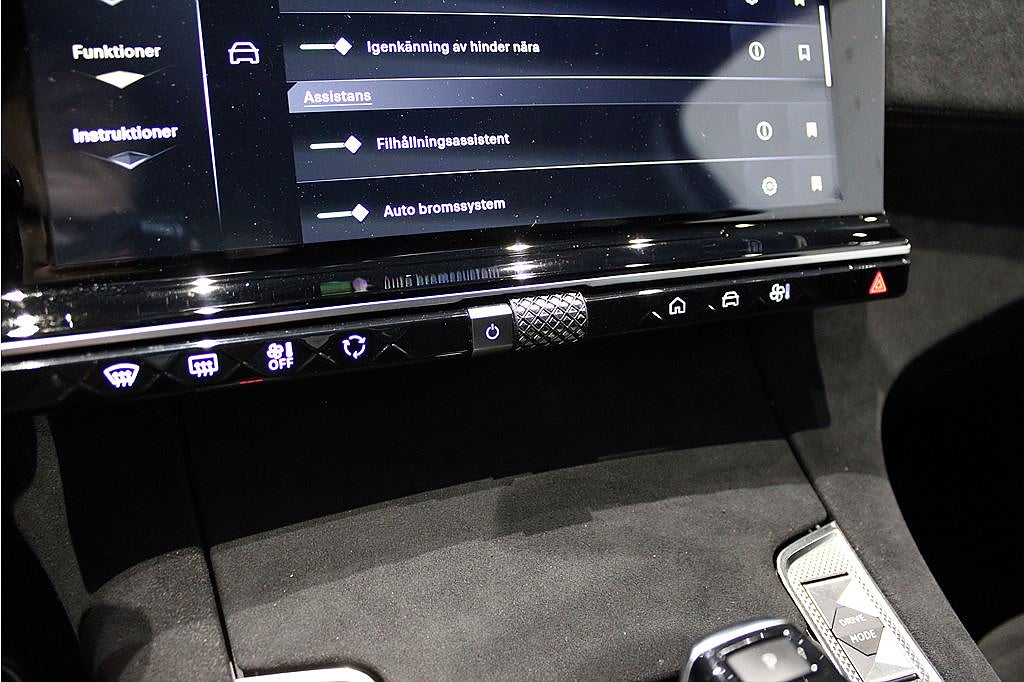 Bild på DS 7 Crossback E-Tense Performance Line+ 300hk Aut AWD - B-KAMERA, ELSTOL