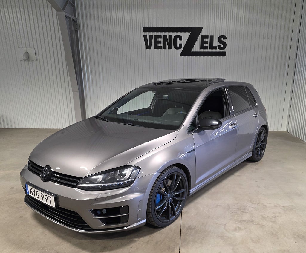 Volkswagen Golf  R 2.0 TSI 300 hk Aut 4Motion R Panorama Fin