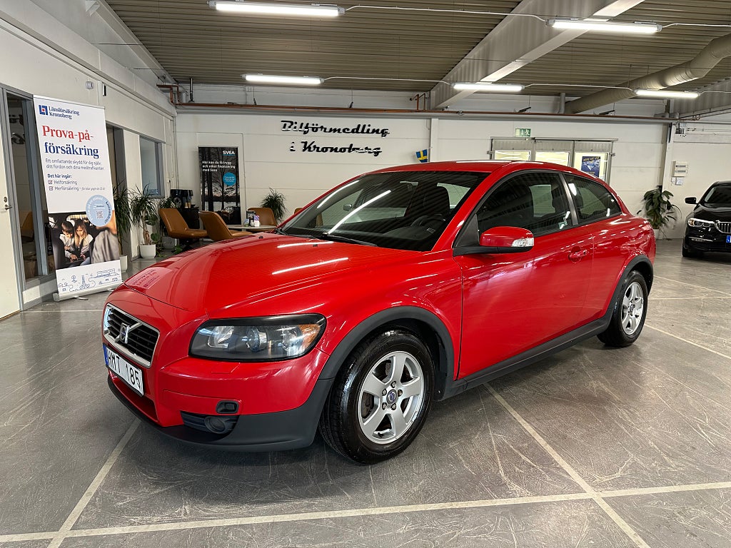 Volvo C30 1.8 Flexifuel Momentum Nybesiktigad