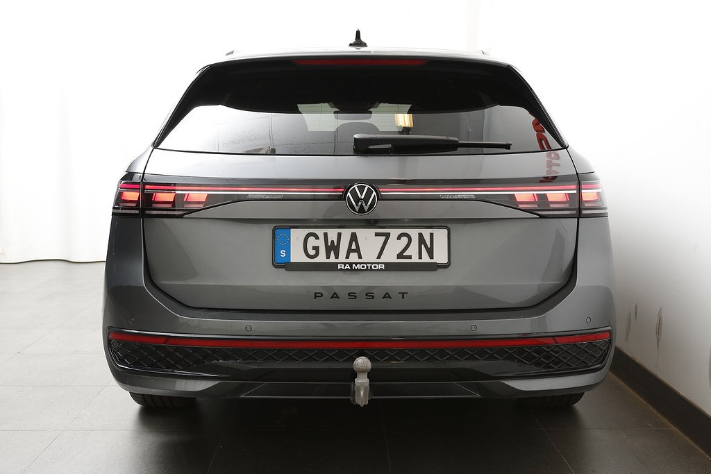 Volkswagen Passat 2,0 TDI SCR 4Motion R-Line Sportscombi 2025