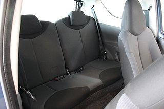 Halvkombi Toyota Aygo 9 av 13
