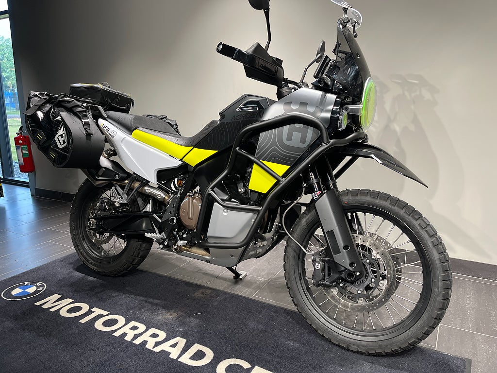 Husqvarna Norden 901 /3,45%/ väskor / quickshift / ABS