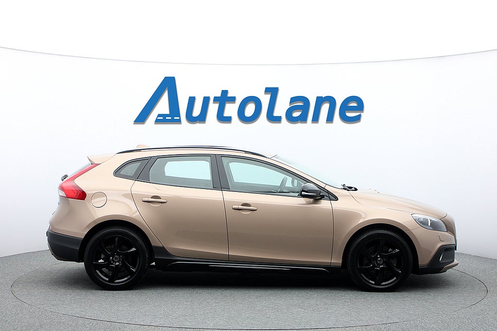 Volvo V40 Cross Country D3 Summum, Dragkrok, Kamera, Värmare 150hk