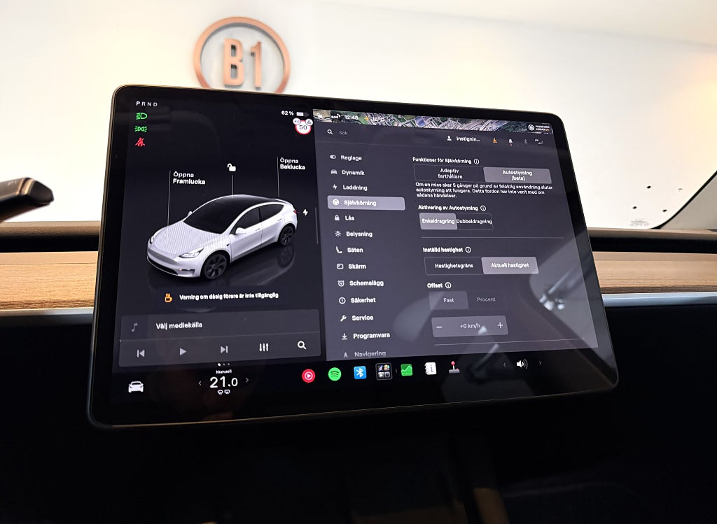 Tesla Model Y Long Range RWD Long Range VÄRMARE SKINN PANO SVENSKSÅLD