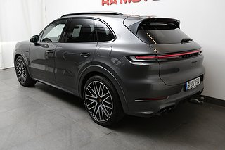 SUV Porsche Cayenne 4 av 25